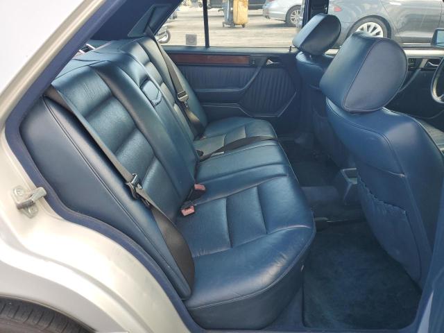 Photo 10 from auction – 1990 MERCEDES-BENZ 300 E with VIN WDBEA30D7LB246817