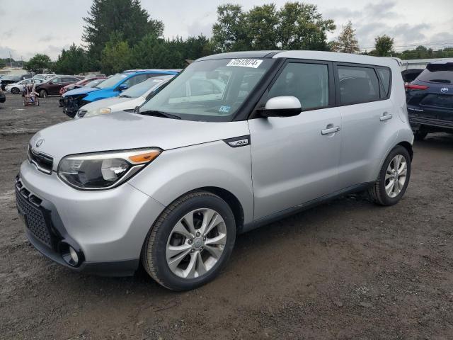 KIA SOUL + 2016 with VIN KNDJP3A50G7829437 - Photo from auction