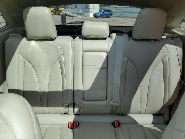 Photo 10 from auction – 2018 LINCOLN MKC RESERV with VIN 5LMCJ3D97JUL30743