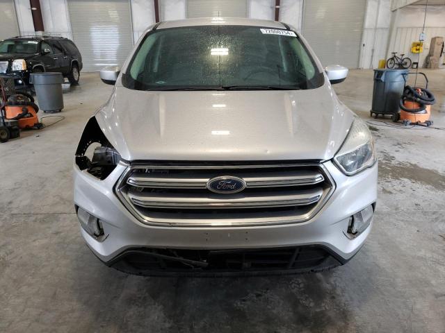 Foto 5 de la subasta – 2017 FORD ESCAPE SE con VIN 1FMCU0GD3HUC33641