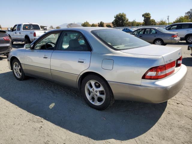 Photo 2 from auction – 2000 LEXUS ES 300 with VIN JT8BF28G1Y5088056