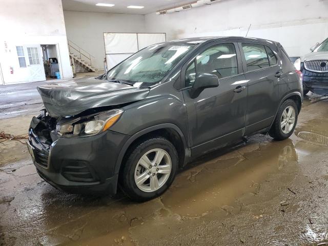 CHEVROLET TRAX LS 2019 with VIN 3GNCJKSB1KL213699 - Photo from auction