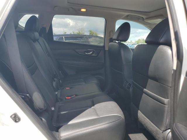 Photo 11 from auction – 2017 NISSAN ROGUE S with VIN 5N1AT2MT9HC751051