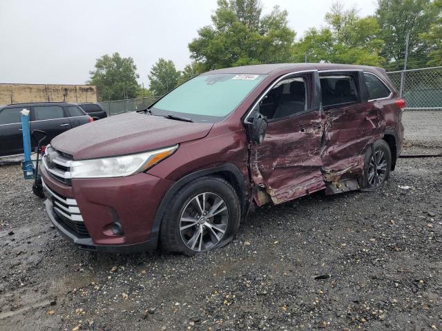 TOYOTA HIGHLANDER 2018 with VIN 5TDBZRFH0JS490678 - Photo from auction