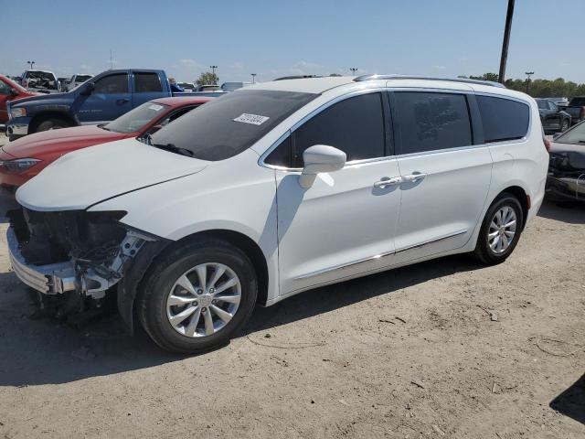 CHRYSLER PACIFICA T 2018 with VIN 2C4RC1BG3JR278932 - Photo from auction
