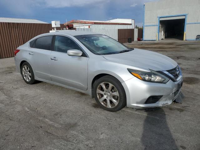 Photo 4 from auction – 2016 NISSAN ALTIMA 2.5 with VIN 1N4AL3AP1GC176501