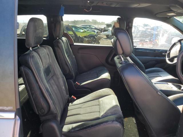 Photo 11 from auction – 2014 CHRYSLER TOWN & COU with VIN 2C4RC1HG3ER132706