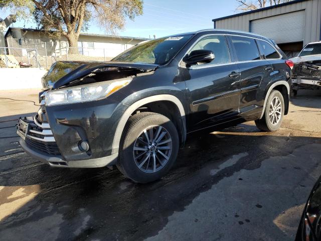 TOYOTA HIGHLANDER 2017 with VIN 5TDKZRFH7HS211415 - Photo from auction