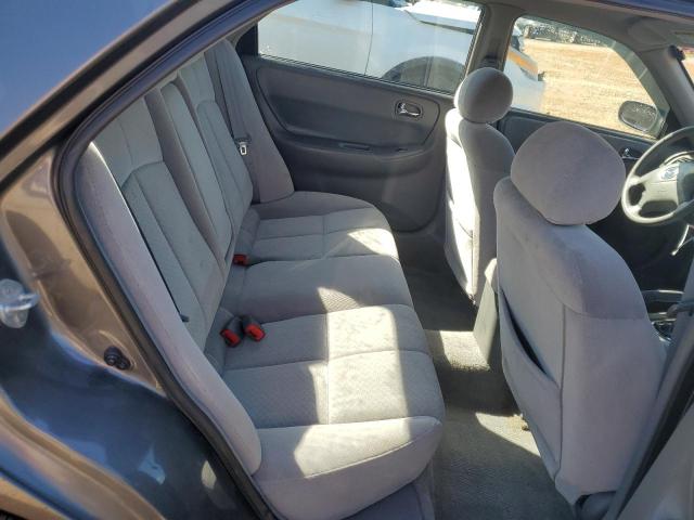 Photo 10 from auction – 2002 MAZDA 626 LX with VIN 1YVGF22C225302664