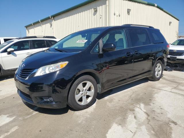 Photo 1 from auction – 2013 TOYOTA SIENNA LE with VIN 5TDKK3DC0DS333164