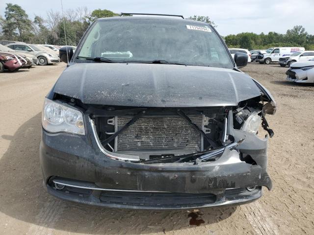 Photo 5 from auction – 2014 CHRYSLER TOWN & COU with VIN 2C4RC1BG1ER342634