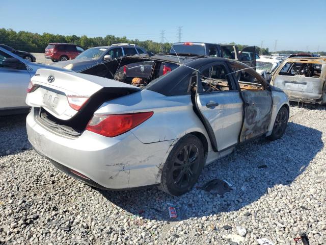 Photo 3 from auction – 2012 HYUNDAI SONATA SE with VIN 5NPEC4AC4CH407937
