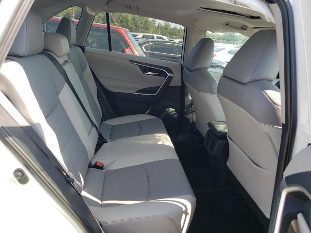 Photo 11 from auction – 2019 TOYOTA RAV4 XLE P with VIN 2T3C1RFV5KC028071