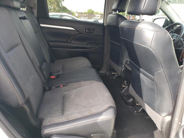Photo 11 from auction – 2016 TOYOTA HIGHLANDER with VIN 5TDZKRFH6GS182216