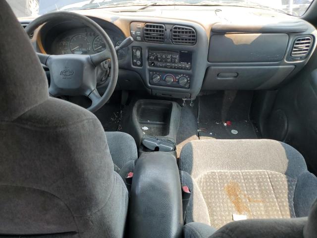 Photo 8 from auction – 2001 CHEVROLET BLAZER with VIN 1GNDT13W61K226300