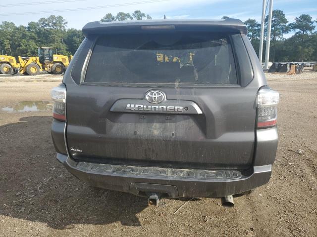 Photo 6 from auction – 2019 TOYOTA 4RUNNER SR with VIN JTEZU5JR1K5194528