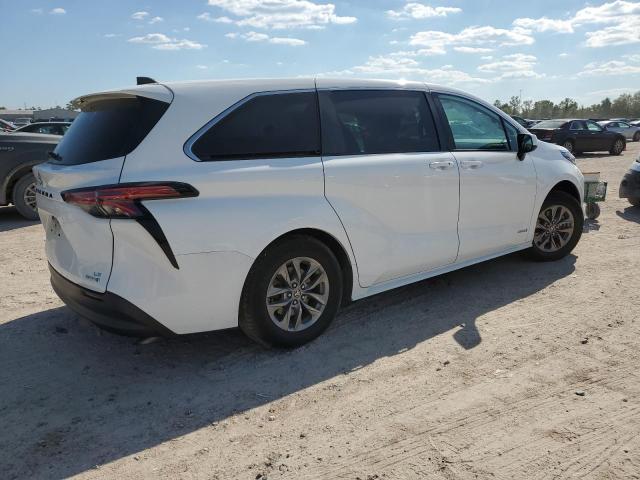 Photo 3 from auction – 2021 TOYOTA SIENNA LE with VIN 5TDKRKEC0MS042376