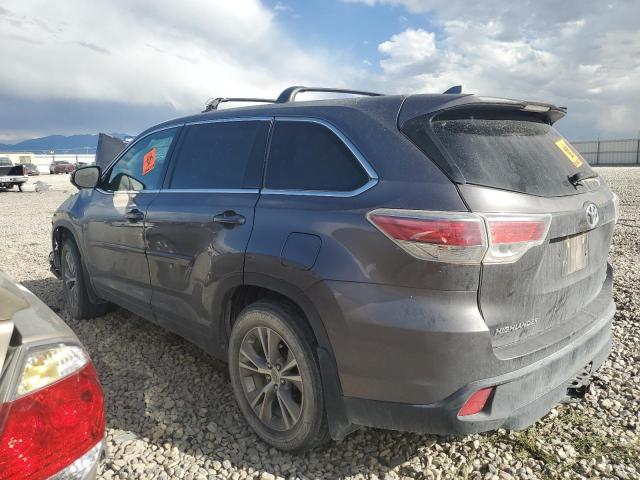 Photo 2 from auction – 2015 TOYOTA HIGHLANDER with VIN 5TDBKRFH4FS202155