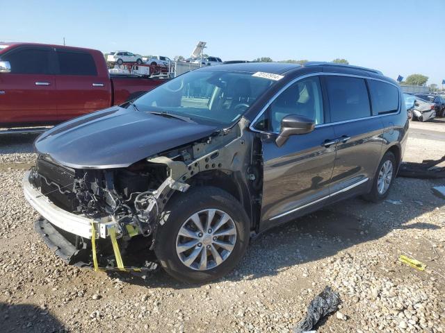 CHRYSLER PACIFICA T 2018 with VIN 2C4RC1BG0JR128714 - Photo from auction