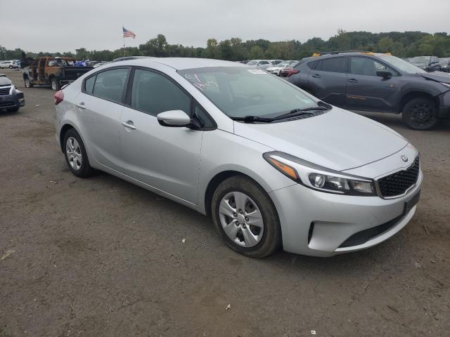 Photo 4 from auction – 2018 KIA FORTE LX with VIN 3KPFK4A71JE213975