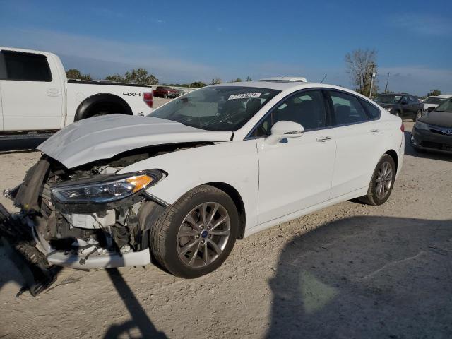 FORD FUSION SE 2017 with VIN 3FA6P0HD7HR312301 - Photo from auction