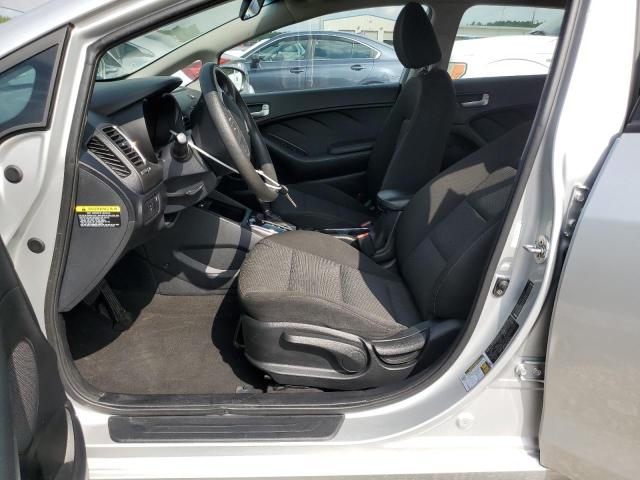 Photo 7 from auction – 2017 KIA FORTE LX with VIN KNAFK5A86H5705130