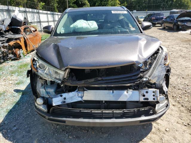 Photo 5 from auction – 2016 TOYOTA HIGHLANDER with VIN 5TDDKRFHXGS329373