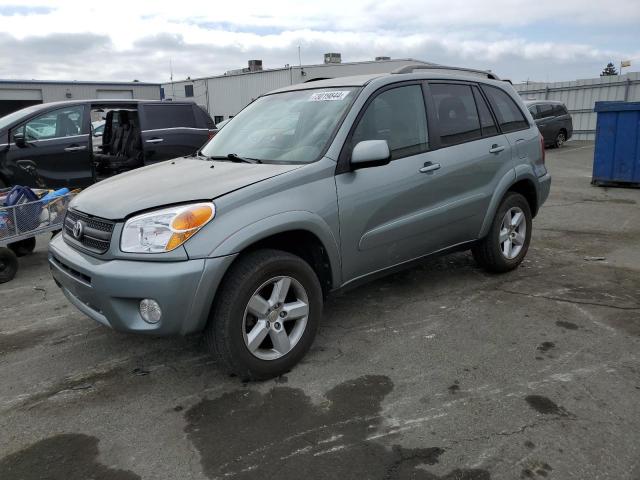 TOYOTA RAV4 2004 z numerem VIN JTEHD20V240027121 - Zdjęcie z aukcji