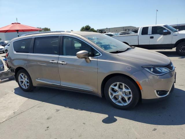 Photo 4 from auction – 2018 CHRYSLER PACIFICA T with VIN 2C4RC1EG3JR217947