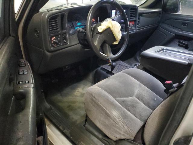 Photo 8 from auction – 2004 CHEVROLET SILVERADO with VIN 2GCEK19T541139098