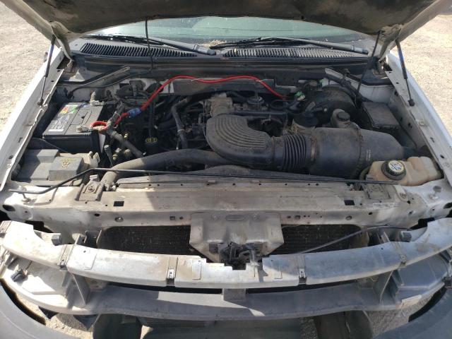 Photo 11 from auction – 2001 FORD F150 with VIN 1FTRX07L61KB84885