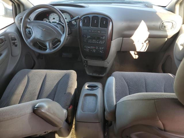 Photo 8 from auction – 2002 CHRYSLER TOWN & COU with VIN 2C4GP74L82R680732