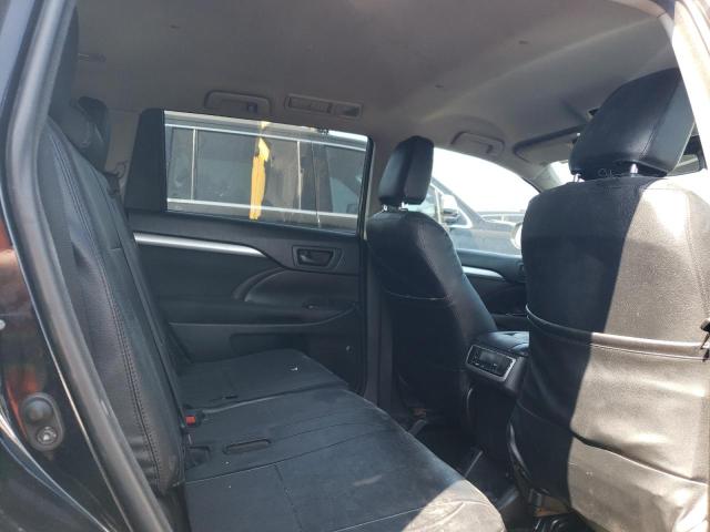 Photo 11 from auction – 2017 TOYOTA HIGHLANDER with VIN 5TDBZRFH5HS390019