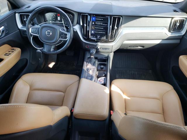 Photo 8 from auction – 2018 VOLVO XC60 T5 MO with VIN YV4102RK3J1049044