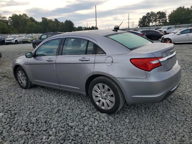 Photo 2 from auction – 2013 CHRYSLER 200 LX with VIN 1C3CCBAB2DN733647