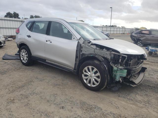 Foto 4 de la subasta – 2017 NISSAN ROGUE S con VIN KNMAT2MT2HP540819