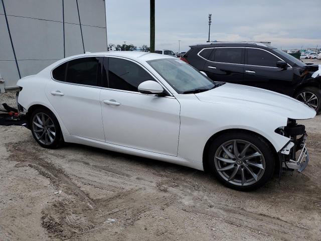 Photo 4 from auction – 2017 ALFA ROMEO GIULIA with VIN ZARFAEBN4H7550212