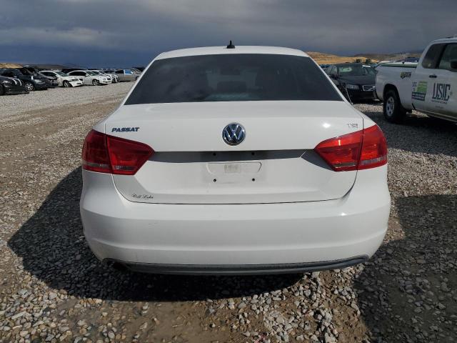 Photo 6 from auction – 2014 VOLKSWAGEN PASSAT S with VIN 1VWAT7A37EC058994