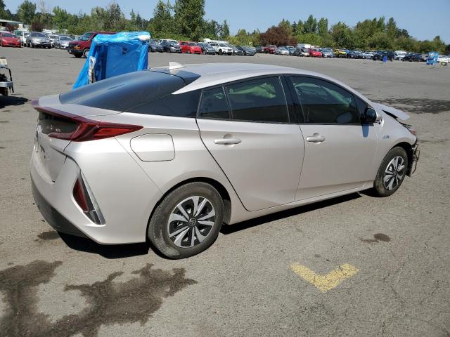 Photo 3 from auction – 2018 TOYOTA PRIUS PRIM with VIN JTDKARFP8J3073728