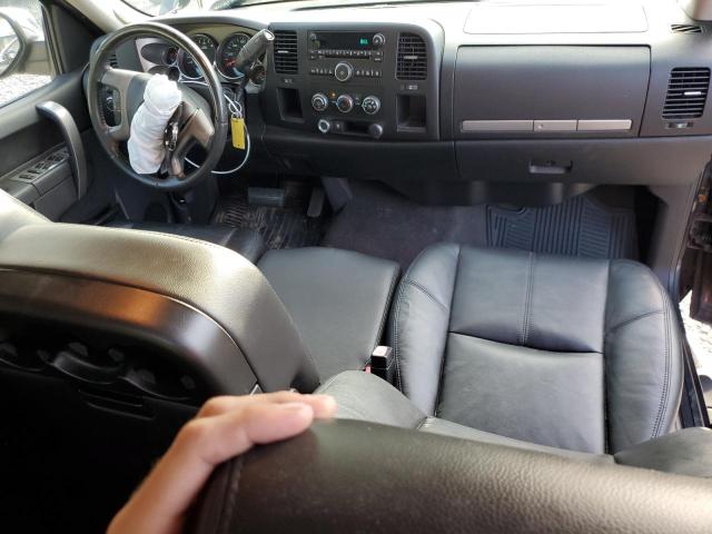 Photo 8 from auction – 2010 CHEVROLET SILVERADO with VIN 1GCSCSE00AZ128868