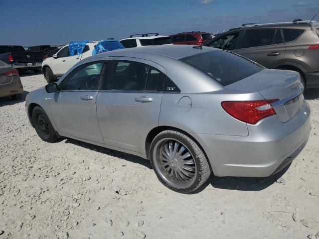 Photo 2 from auction – 2012 CHRYSLER 200 LX with VIN 1C3CCBAB3CN139132