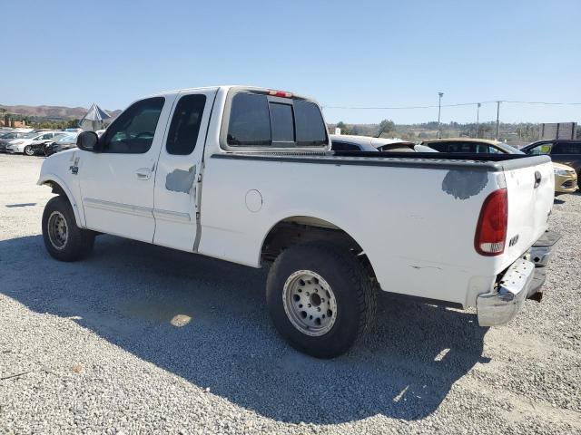 Photo 2 from auction – 2000 FORD F150 with VIN 1FTRX18LXYKA44854