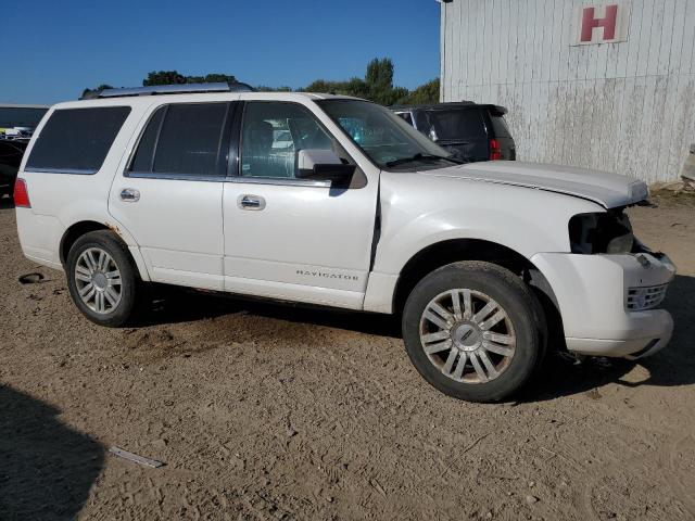 Photo 4 from auction – 2013 LINCOLN NAVIGATOR with VIN 5LMJJ2J51DEL00896