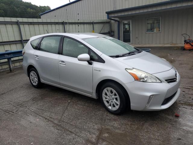 Photo 4 from auction – 2013 TOYOTA PRIUS V with VIN JTDZN3EUXD3232910