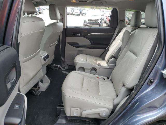 Photo 11 from auction – 2019 TOYOTA HIGHLANDER with VIN 5TDDZRFH0KS969807