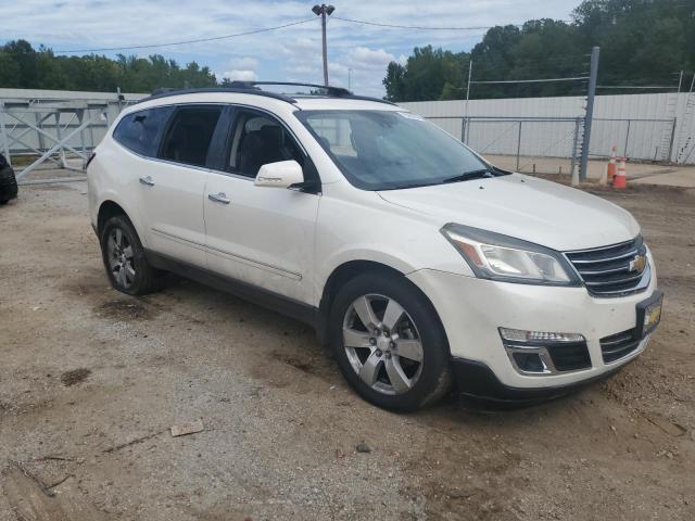 Photo 4 from auction – 2015 CHEVROLET TRAVERSE L with VIN 1GNKRJKD7FJ320849