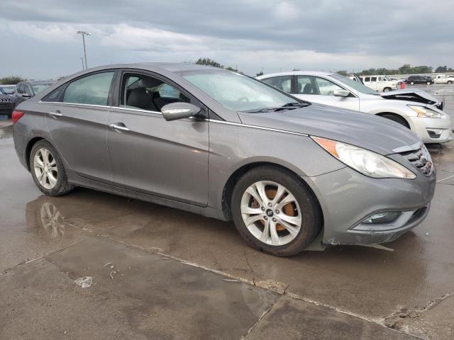 Photo 4 from auction – 2011 HYUNDAI SONATA SE with VIN 5NPEC4AC5BH305495