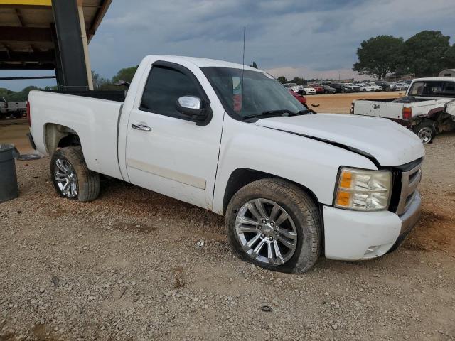 Photo 4 from auction – 2007 CHEVROLET SILVERADO with VIN 1GCEC14037Z652887