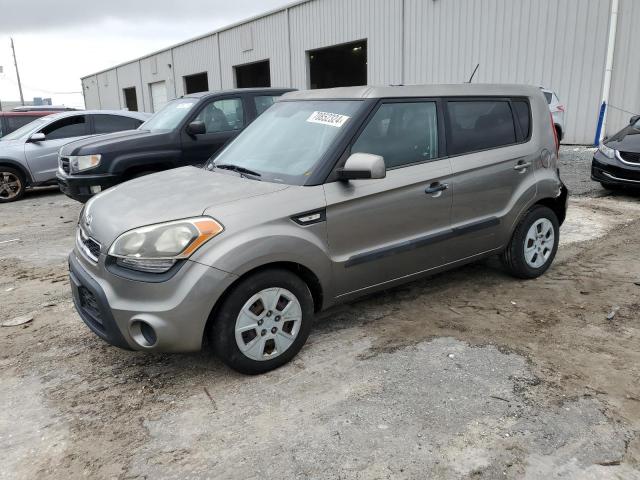 KIA SOUL 2013 z numerem VIN KNDJT2A54D7579010 - Zdjęcie z aukcji