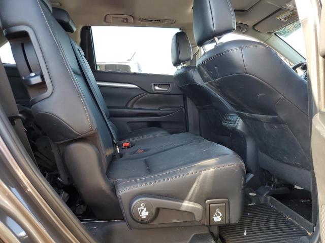 Photo 11 from auction – 2019 TOYOTA HIGHLANDER with VIN 5TDJGRFH9KS052633